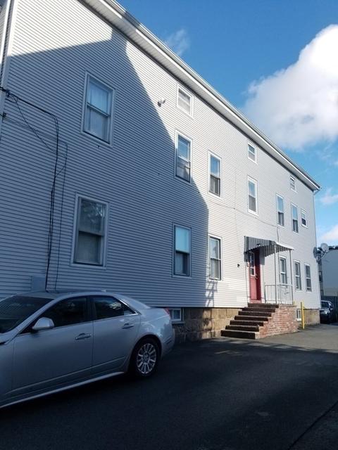 71 Davis St, Fall River, MA 02720 photo 3