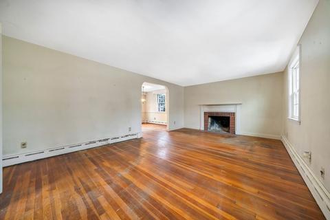 74 Ledgewood Rd, Dedham, MA 02026 photo 4
