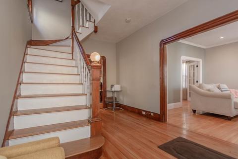 27 Shute St, Everett, MA 02149 photo 9