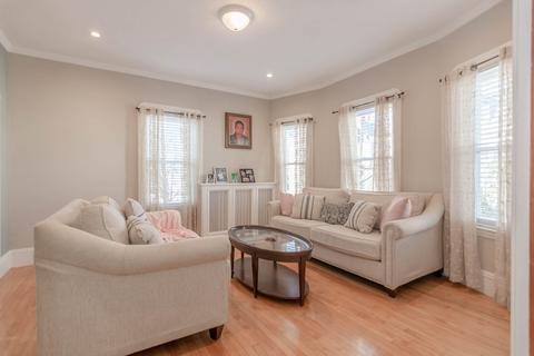 27 Shute St, Everett, MA 02149 photo 5