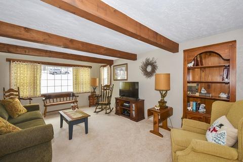 13 Ashview Dr, Spencer, MA 01562 photo 2