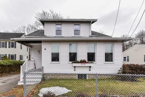 331 Sprague St, Dedham, MA 02026 photo 1
