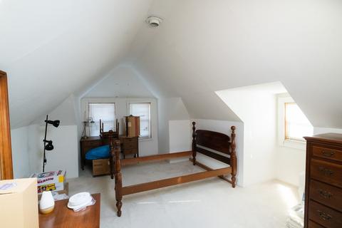 39 Webber St, Lowell, MA 01851 photo 10