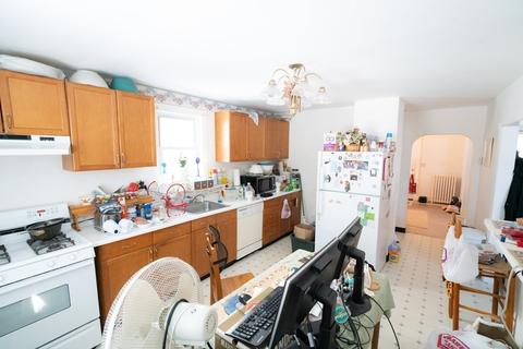 39 Webber St, Lowell, MA 01851 photo 8