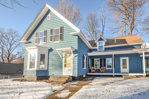 66 Cherry St, Gardner, MA 01440 photo 3