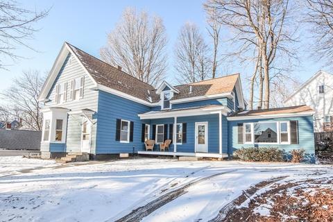 66 Cherry St, Gardner, MA 01440 photo 2