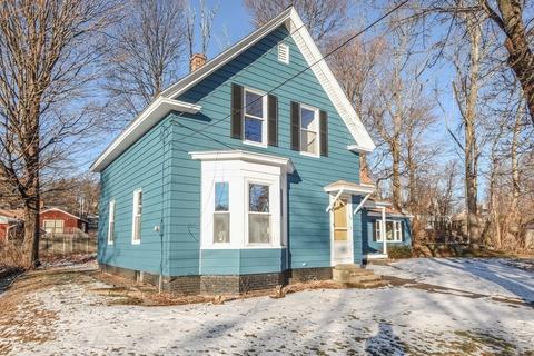 66 Cherry St, Gardner, MA 01440 photo 4