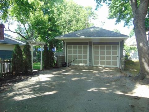 328 French St, Fall River, MA 02720 photo 3