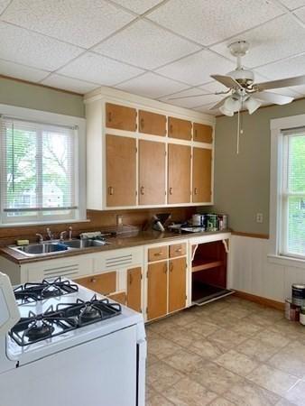328 French St, Fall River, MA 02720 photo 14