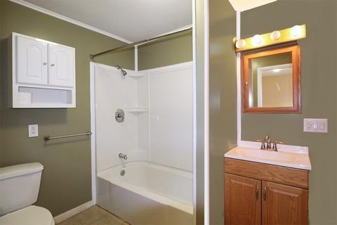6 Pinevale St, Springfield, MA 01151 photo 9