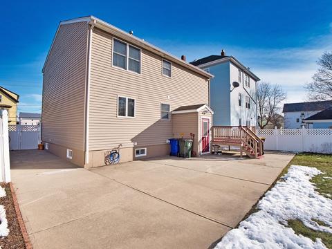 163 Kilburn St, Fall River, MA 02724 photo 28