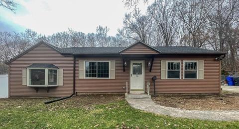 96 Crestmont St, Springfield, MA 01108 photo 2