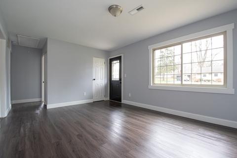 96 Crestmont St, Springfield, MA 01108 photo 9