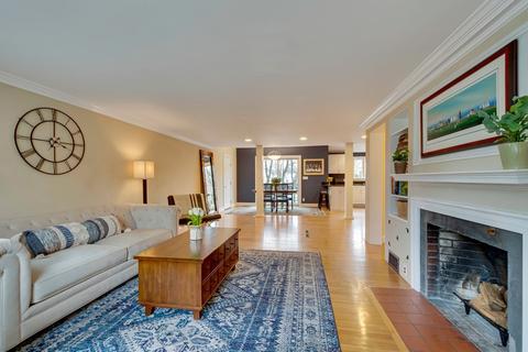 41 Elmwood Rd, Needham, MA 02492 photo 4