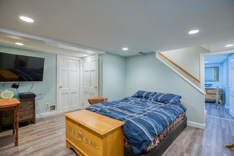 293 Abbott St, Springfield, MA 01118 photo 17