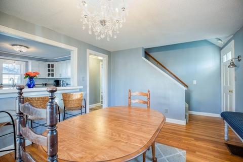 293 Abbott St, Springfield, MA 01118 photo 8