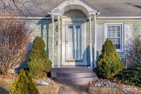 293 Abbott St, Springfield, MA 01118 photo 2