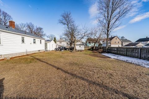 95 Campechi St, Springfield, MA 01104 photo 35