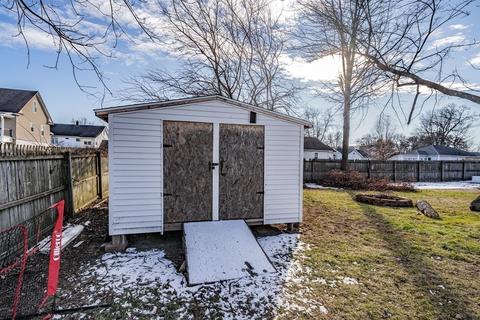 95 Campechi St, Springfield, MA 01104 photo 32