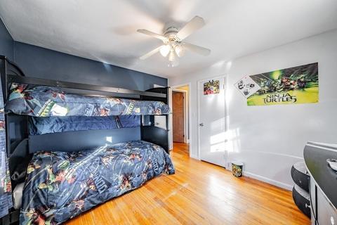 95 Campechi St, Springfield, MA 01104 photo 19