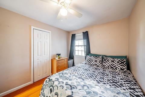 95 Campechi St, Springfield, MA 01104 photo 22
