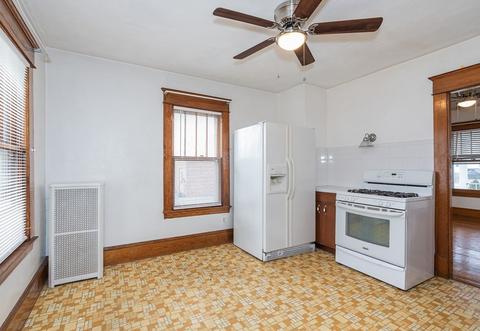 541 Chicopee St, Chicopee, MA 01013 photo 16