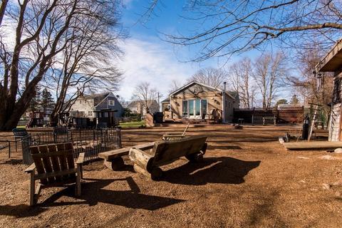 535 Hyacinth St, Fall River, MA 02720 photo 4