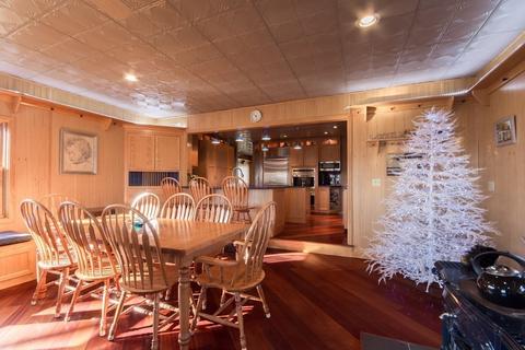 535 Hyacinth St, Fall River, MA 02720 photo 15