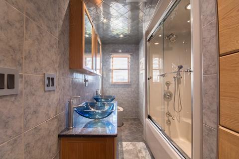 535 Hyacinth St, Fall River, MA 02720 photo 20