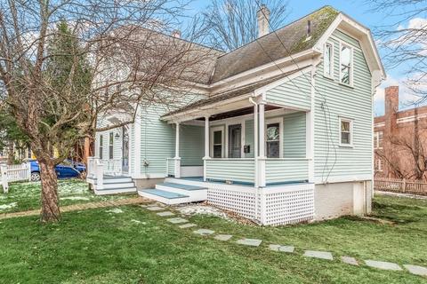 15 Concord St, Maynard, MA 01754 photo 2