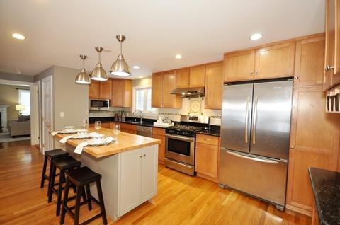 13 Juniper Rdg, Acton, MA 01720 photo 2