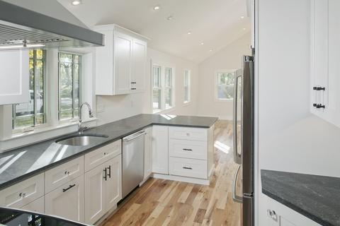 131 Nokomis Rd, Hingham, MA 02043 photo 4