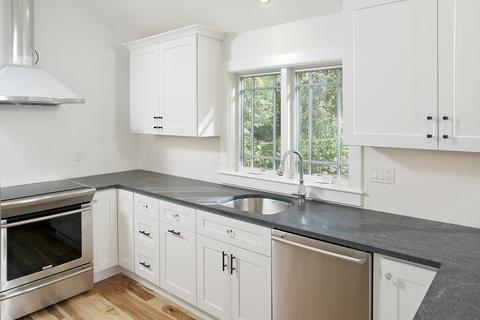 131 Nokomis Rd, Hingham, MA 02043 photo 3
