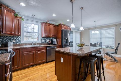 86 Granby St, Springfield, MA 01108 photo 5