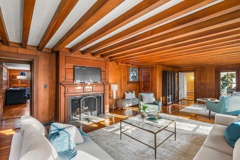 22 Conant Rd, Weston, MA 02493 photo 4