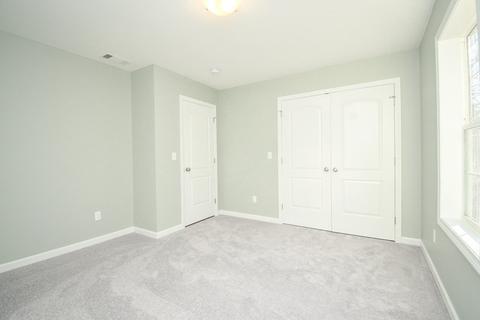 28 Juniper, Springfield, MA 01119 photo 39