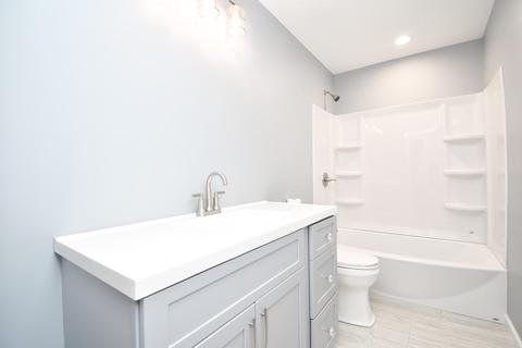 28 Juniper, Springfield, MA 01119 photo 36