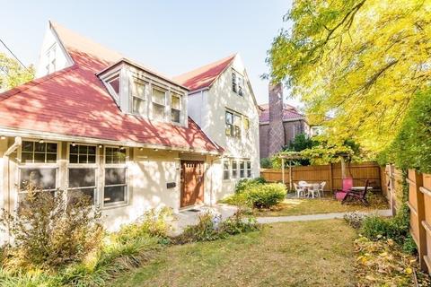 261 Winchester St, Brookline, MA 02446 photo 17
