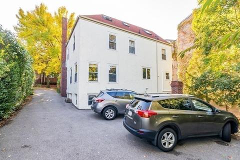 261 Winchester St, Brookline, MA 02446 photo 15