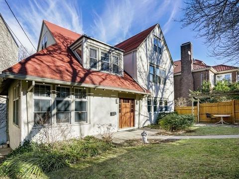 261 Winchester St, Brookline, MA 02446 photo 1