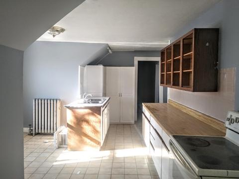 76 Woodside Ter, Springfield, MA 01108 photo 10