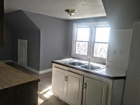 76 Woodside Ter, Springfield, MA 01108 photo 12