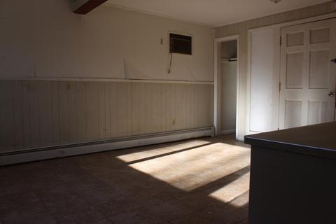 18 Negus St, Webster, MA 01570 photo 2