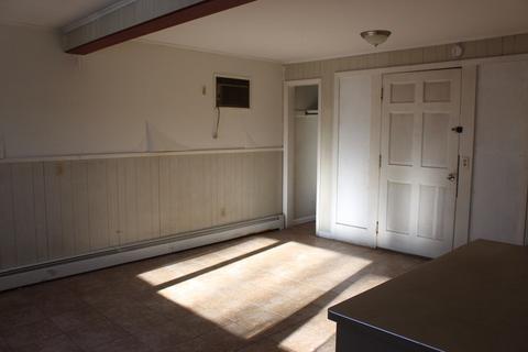 18 Negus St, Webster, MA 01570 photo 4