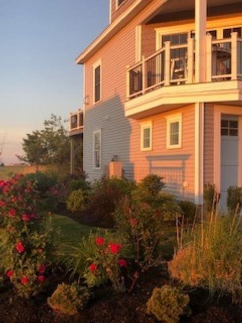 8 Ina Ave, Hampton, NH 03842 photo 14