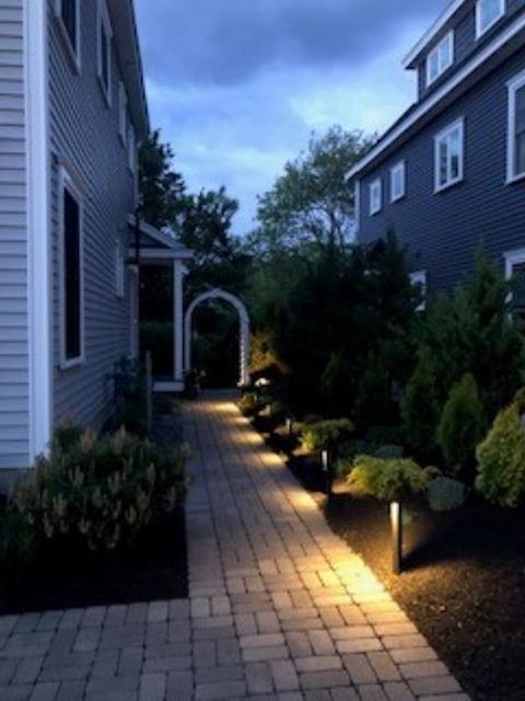 8 Ina Ave, Hampton, NH 03842 photo 11