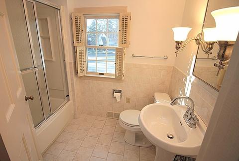360 Springfield St, Springfield, MA 01107 photo 28