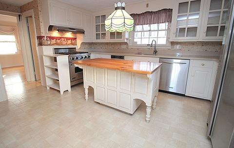 360 Springfield St, Springfield, MA 01107 photo 6
