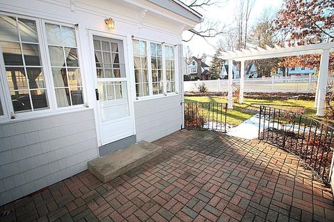 360 Springfield St, Springfield, MA 01107 photo 33