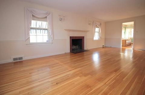360 Springfield St, Springfield, MA 01107 photo 14